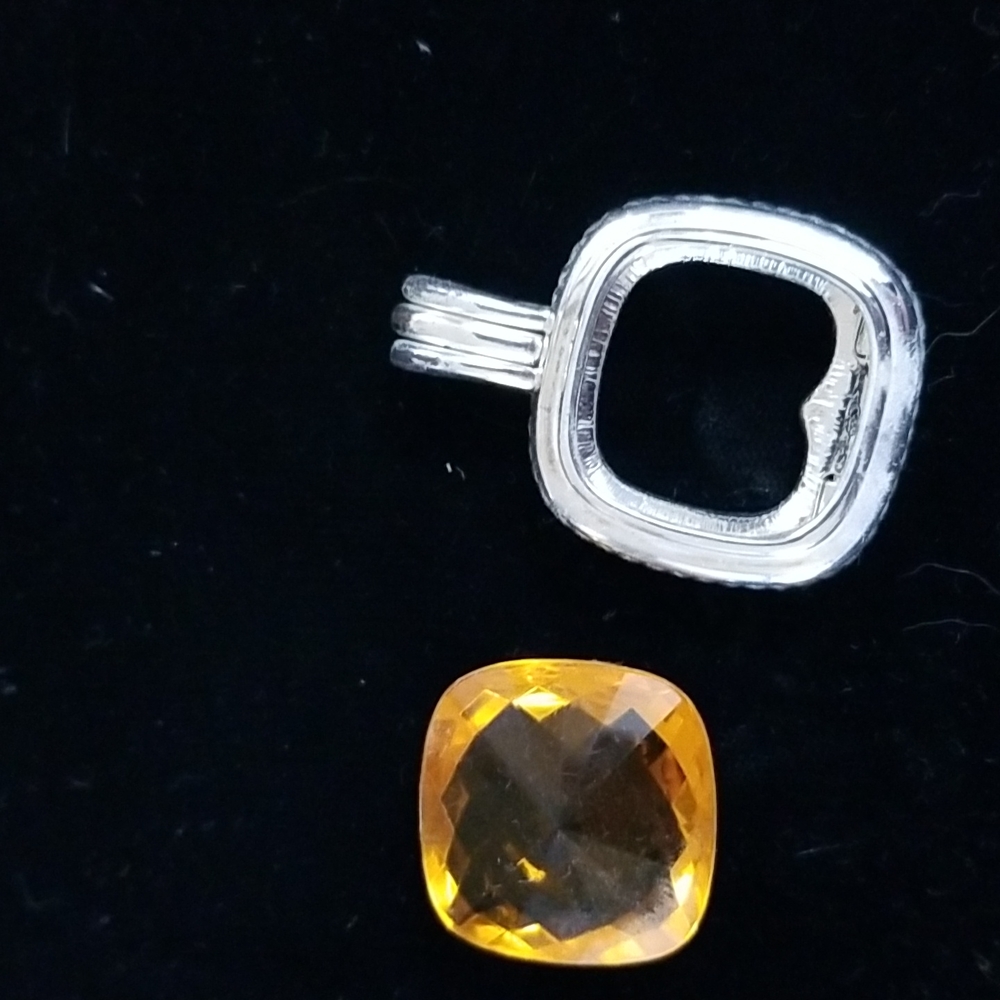 Pendant